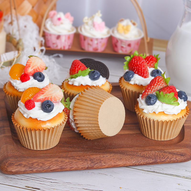 Fake Cupcake Fruit Cake Strawb - огляд і ціна Wedding Cake Supply