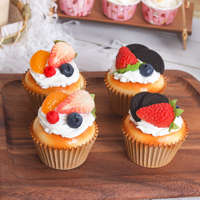 Fake Cupcake Fruit Cake Strawb - огляд і ціна Wedding Cake Supply